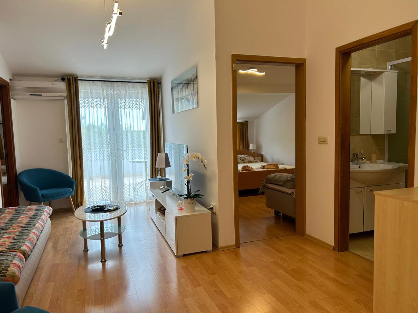 Krase Apartment *